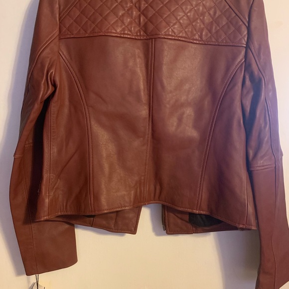 Leather jacket - Picture 2 of 2